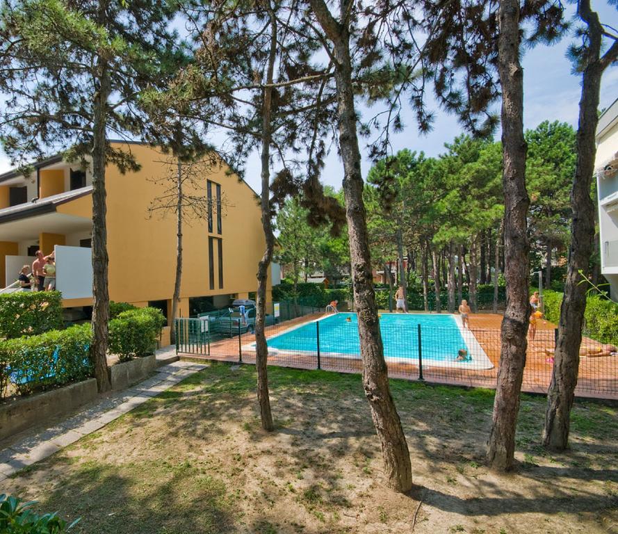 Residence Cinzia Pool Bibione Zewnętrze zdjęcie