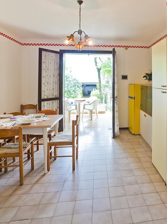 Residence Cinzia Pool Bibione Zewnętrze zdjęcie